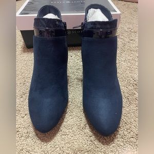 Karen Scott navy blue suede booties size 7.5 brand new with box